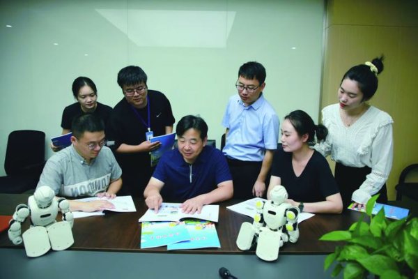 牛盘宝 碧波实验小学:AI赋能，构建“全学科浸润”新生态